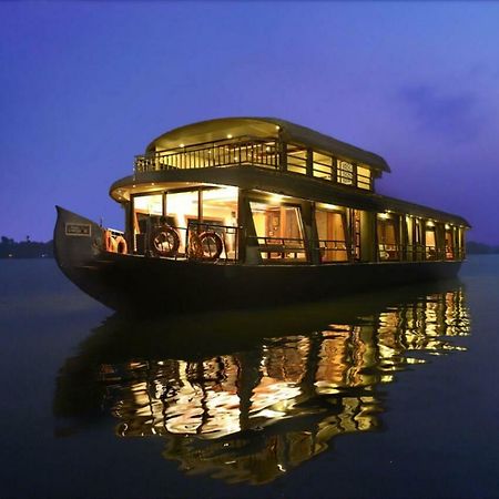 Cosy Premium Houseboats Ξενοδοχείο Alappuzha Εξωτερικό φωτογραφία