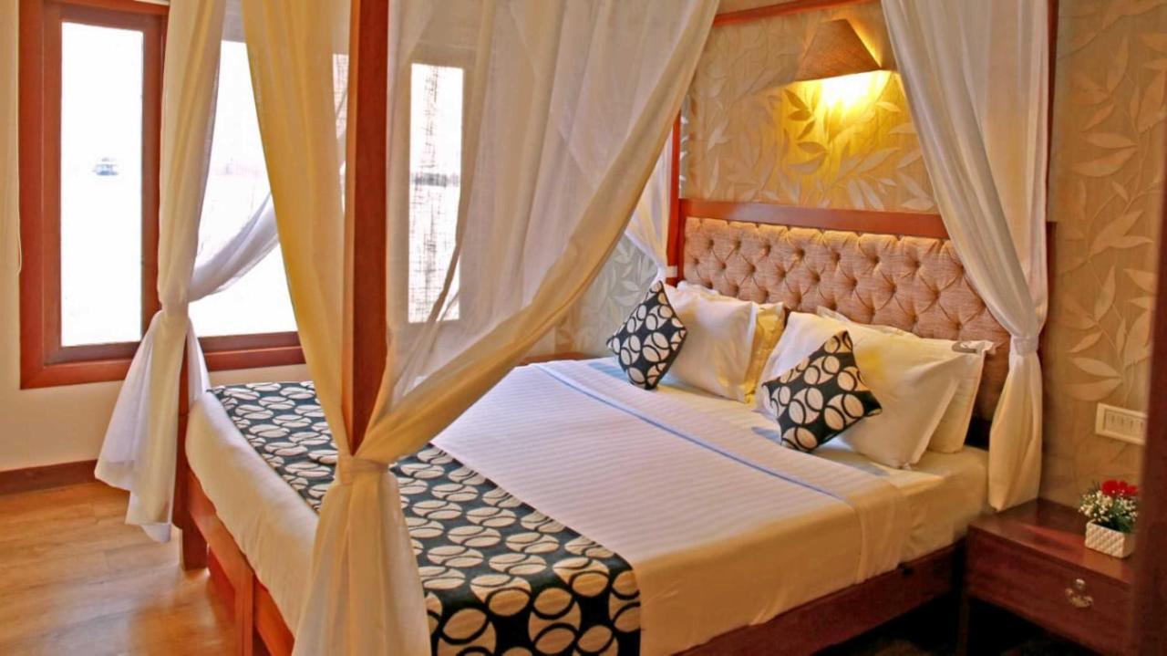 Cosy Premium Houseboats Ξενοδοχείο Alappuzha Εξωτερικό φωτογραφία