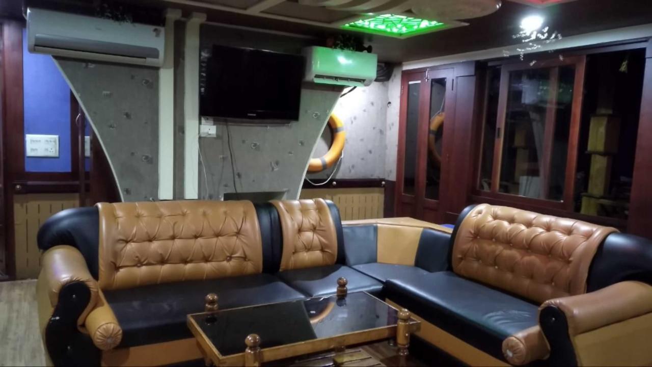 Cosy Premium Houseboats Ξενοδοχείο Alappuzha Εξωτερικό φωτογραφία