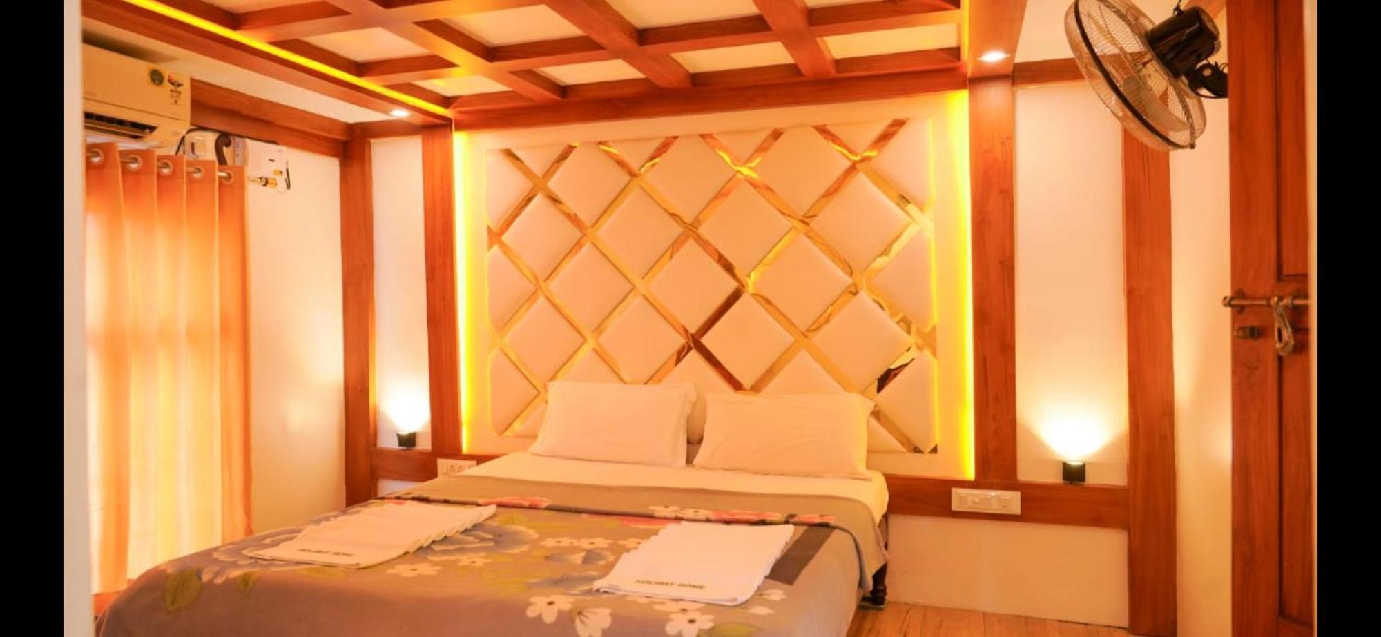Cosy Premium Houseboats Ξενοδοχείο Alappuzha Εξωτερικό φωτογραφία