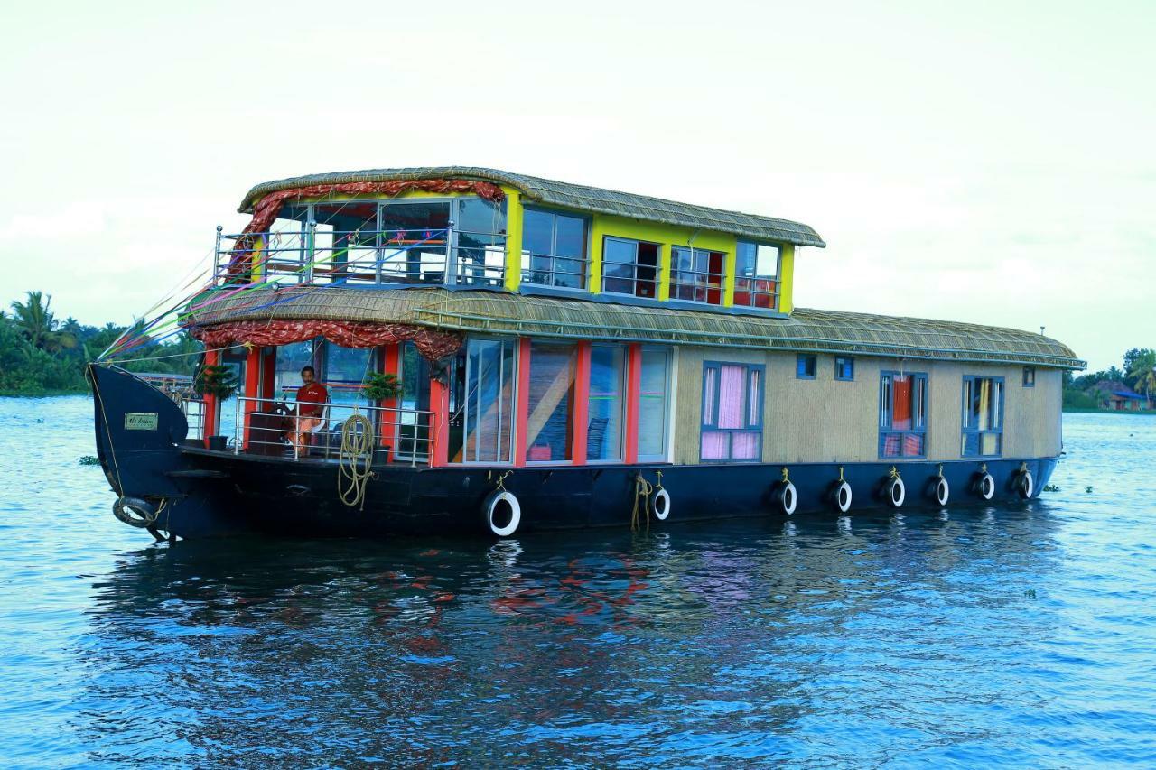 Cosy Premium Houseboats Ξενοδοχείο Alappuzha Εξωτερικό φωτογραφία