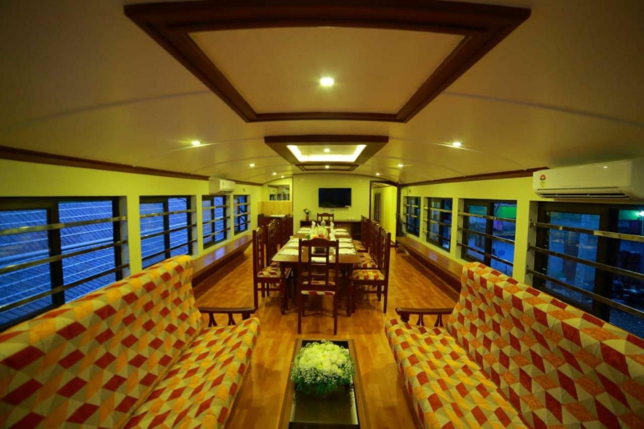 Cosy Premium Houseboats Ξενοδοχείο Alappuzha Εξωτερικό φωτογραφία