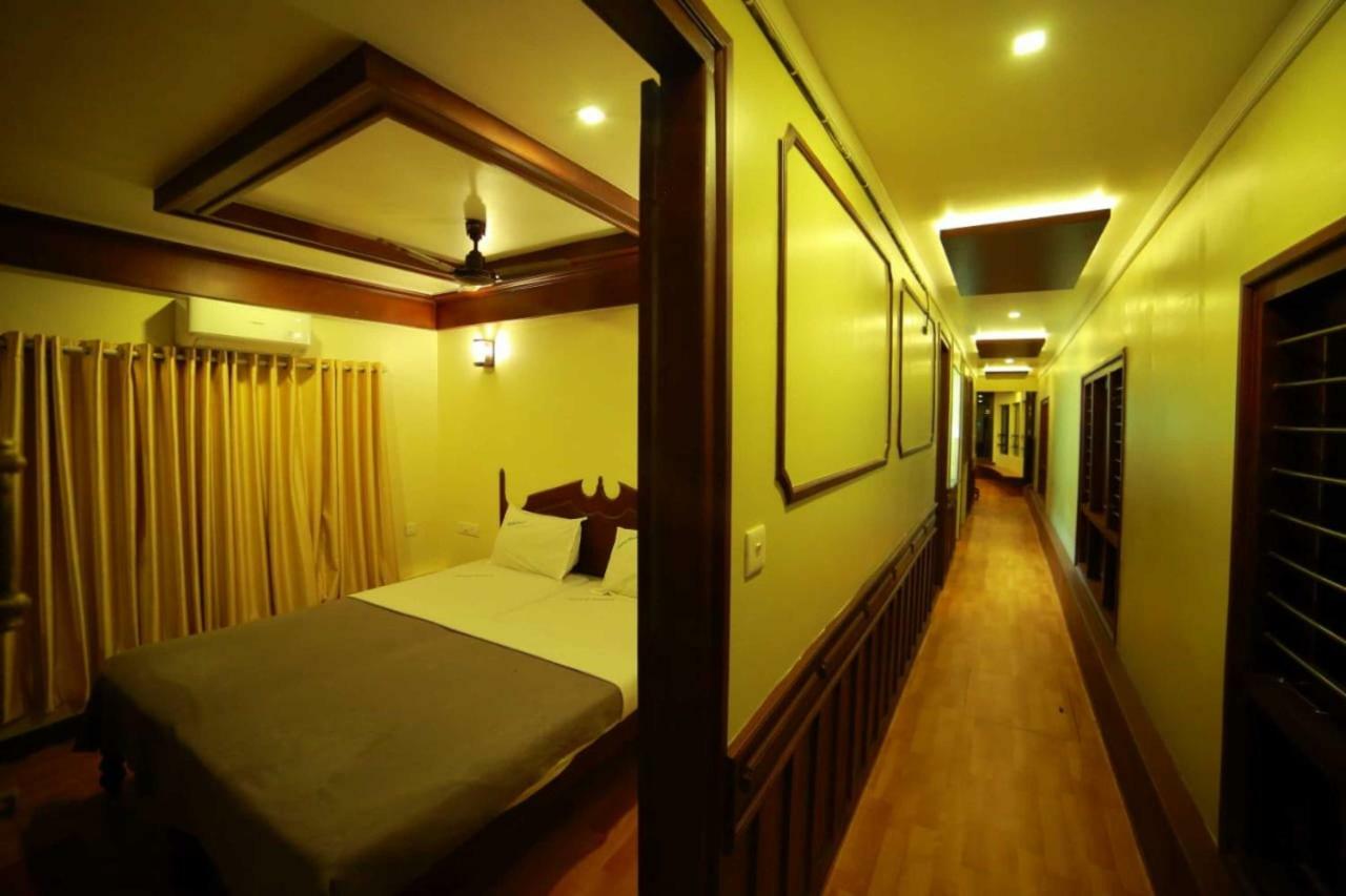 Cosy Premium Houseboats Ξενοδοχείο Alappuzha Εξωτερικό φωτογραφία