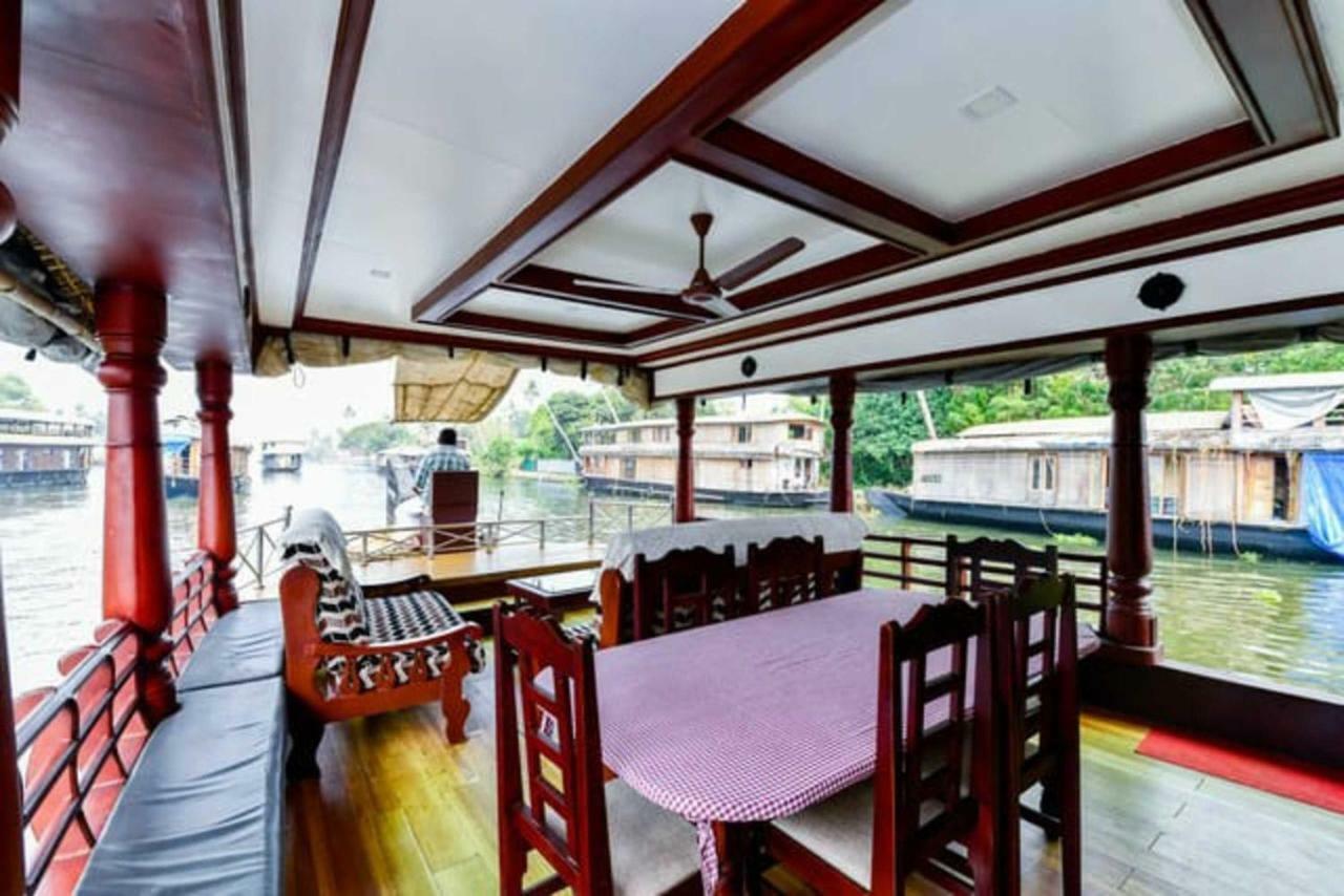 Cosy Premium Houseboats Ξενοδοχείο Alappuzha Εξωτερικό φωτογραφία