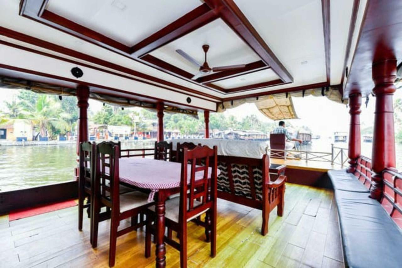 Cosy Premium Houseboats Ξενοδοχείο Alappuzha Εξωτερικό φωτογραφία